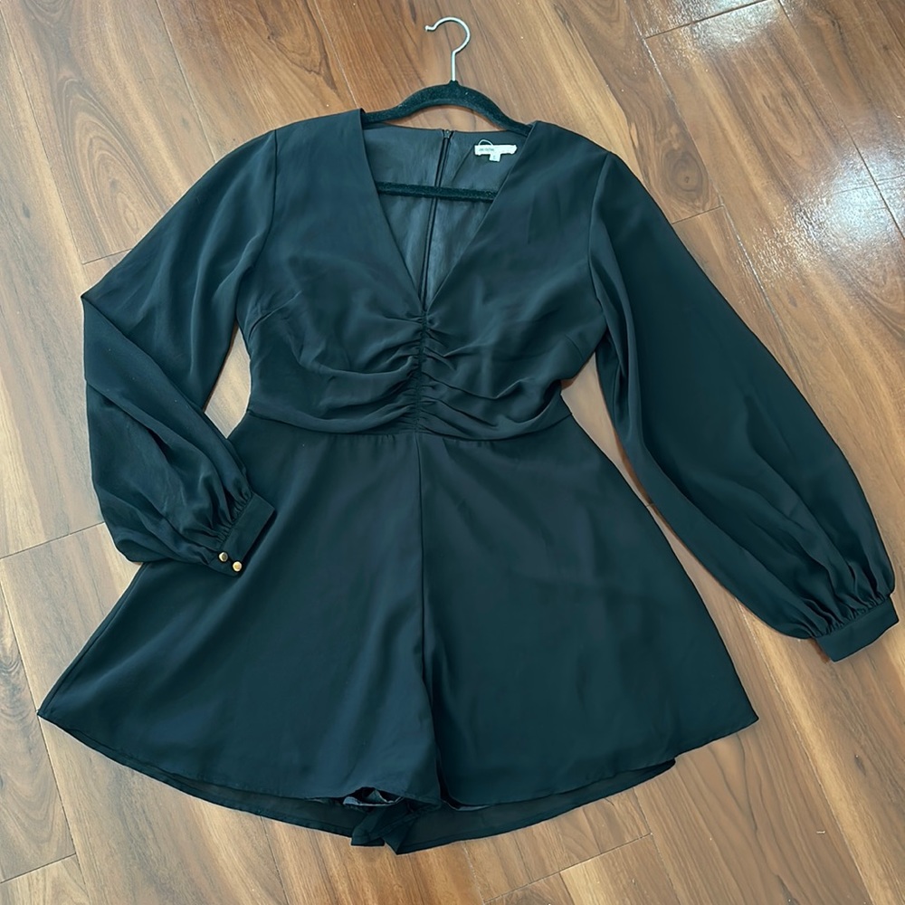 Black long sleeve mini romper